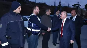 Vali Çakacak, Polis Uygulama Noktasını Denetledi