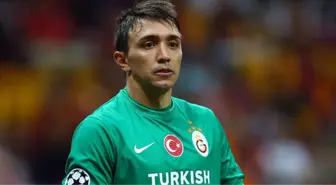 Galatasaraylı Fernando Muslera, 4 Maça Daha Çıkarsa Tarihe Geçecek