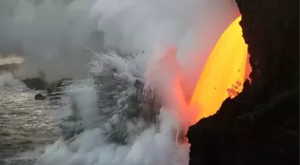 Hawai Adasındaki Kilauea Yanardağı 34 Yıldır Lav Püskürtüyor
