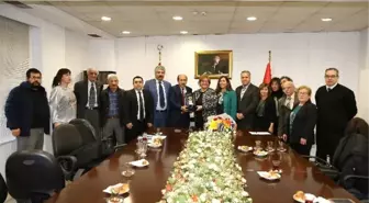 Kent Gönüllülerinden Başkan Pekdaş'a Plaket