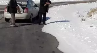 Özvatan Belediye Başkanı, Yaban Hayvanları İçin Doğaya Yiyecek Bıraktı
