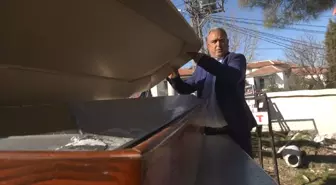 Tabut ve Musalla Taşı Kalmayınca 'Ölüm Yasağı' Getirdi