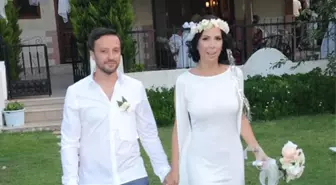 Ünlü Şarkıcı Tuğba Özerk 5 Ay Önce Evlendiği Altan Nuh ile Tek Celsede Boşandı.
