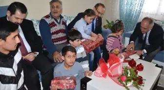 Vali Yavuz'dan Şehit Ailesine Ziyaret