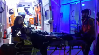 Yol Verme Kavgasında Bacaklarından Vurdu
