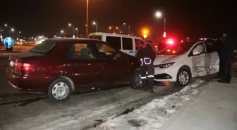 Elazığ'da Trafik Kazası: 6 Yaralı