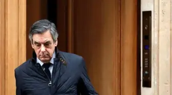 Fillon Üzerindeki Baskı Artıyor