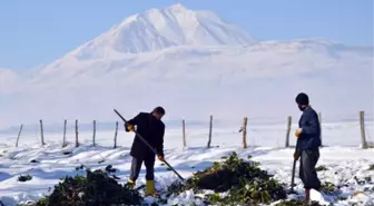 Kar Çiftçi İçin 'Altın' Oldu