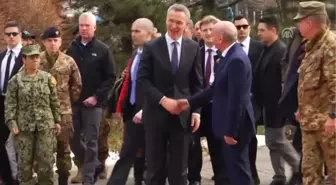 NATO Genel Sekreteri Stoltenberg Kosova'da