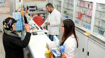 Aksaray'da Hastalar Eczanede İlaç Bulamıyor