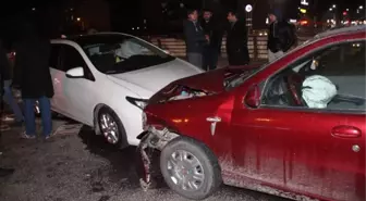 Elazığ'da Trafik Kazası: 5 Yaralı