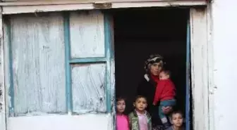 Yardım Edilmezse 4 Çocuğuyla Sokakta Kalacak