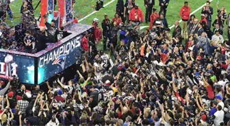 Amerikan Futbolu Finalinde New England Patriots Şampiyon Oldu