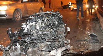 Kazada Arçtan Fırlayan Motor Başka Bir Aracın Üzerine Düştü: 1 Yaralı