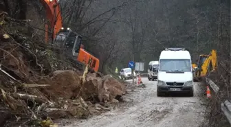 Giresun-Şebinkarahisar Grup Yolunda Heyelan