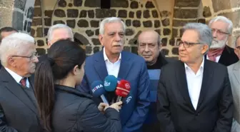 Zülfü Livaneli'nin Ziyarete Gittiği Ahmet Türk'ten Barış Mesajı