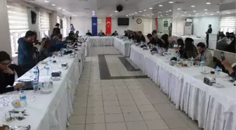 Tekirdağ Valisi Ceylan, 2016 Yılı Değerlendirme Toplantısı Düzenledi