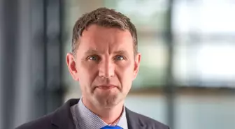 Almanya'da Sağcı Popülist Parti Afd, Aşırı Sözleri Nedeniyle Björn Höcke'yi Partiden İhraç Etmek...