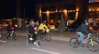 Bisiklet Aşktır' Diyerek Pedalladılar