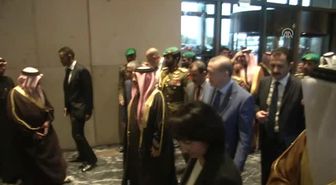 Cumhurbaşkanı Erdoğan, Bahreyn Kralı Al Halife Ile Aynı Araçla Havalimanına Hareket Etti - Manama