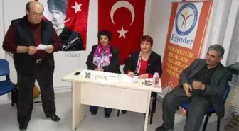 Eskişehirli Ozan ve Şairler Sevgililer Gününü Şiir ve Türkülerle Kutladılar