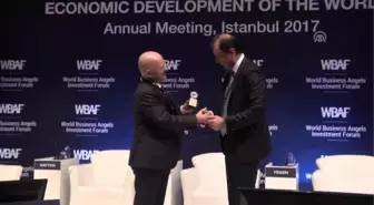 Melek Yatırımcılardan Aa'ya Plaket