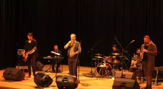 Hüsnü Arkan'dan Bergamalı Hemşehrilerine Unutulmaz Konser