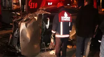 Kaza Sonrası Otomobilde Sıkışan Sürücü Güçlükle Kurtarıldı