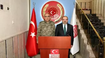 Tümgeneral Özkara, Vali Ustaoğlu'nu Ziyaret Etti