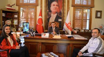 Başkan Yağcı Başarılı Sporcuyu Kabul Etti