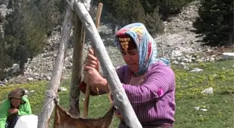 Doğanın Tüm Renkleri Yörük Giysilerinde Yaşıyor