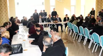 Vali İbrahim Özefe, Posof İlçesinde Muhtarlarla Bir Araya Geldi