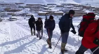 Zor Dağı'nın Zirvesinden Insanlık Dramını Haykırdı