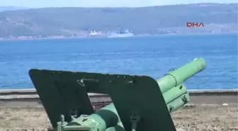 Çanakkale Rus Çıkarma Gemisi Çanakkale Boğazı'ndan Geçti