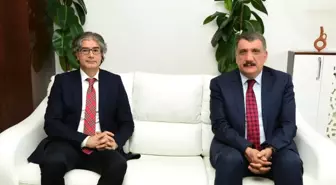 Prof. Dr. Özdemir, Başkan Gürkan'a Veda Ziyaretinde Bulundu