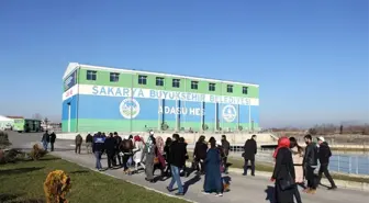 Saski'de Staj Yapan Öğrenciler Kurumun İnşa Ettiği Tesisleri Gezdi