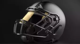 İlginç Açıklama: 'Futbol Kaskla Oynanabilir'