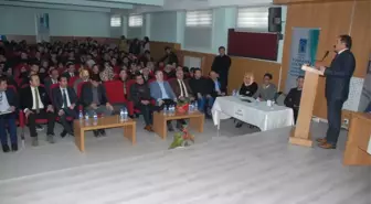 Tuşba'da 'Fikirler Konuşuyor' Münazara Yarışması