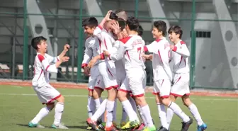 Bayraklı Belediyespor Finalde