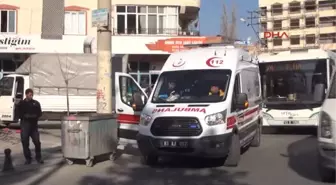 Şanlıurfa'da Otomobil Ile Kamyonet Çarpıştı: 1 Yaralı