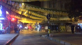 Adıyaman Caddeleri Sarı Yeşilli Bayraklarla Donatıldı