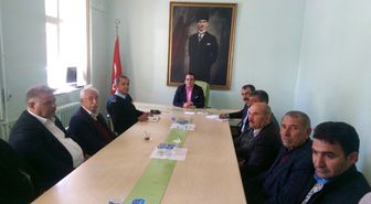 Kaymakam Kaya Muhtarla Bir Araya Geldi