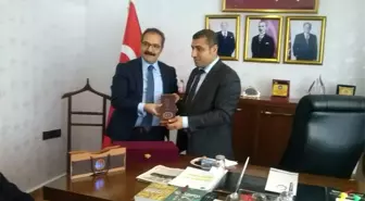 Rektör Gür Gaziantep MHP'ni Ziyaret Etti