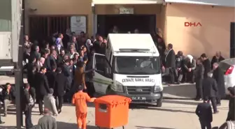 Şanlıurfa Damat, Düğününde Halay Çekerken Maganda Kurşunuyla Öldü