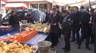 Başkan Hasan Tahsin Usta Mahalle Pazarını Denetledi