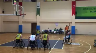 Tekerlekli Sandalye Takımı Seriyi Sürdürdü