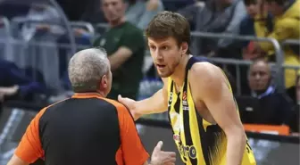 Fenerbahçe'de Vesely Sakatlandı