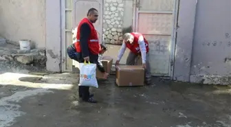 Türk Kızılayı Kerkük'teki Türkmen Sığınmacılara Yardım Eli Uzattı