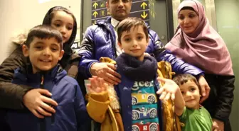 Annesi Defalarca Öptü, Bağrına Bastı, Küçük Samir Ailesine Kavuştu