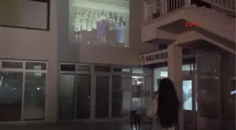 Denizli Duvara Yansıttığı Videoyla Sürpriz Evlilik Teklifi